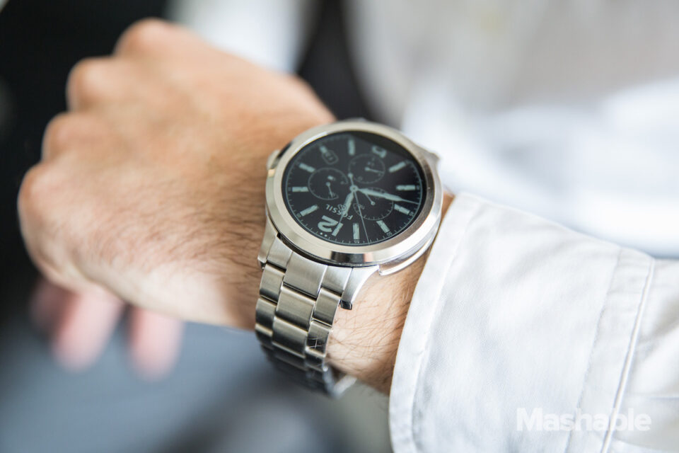 101315-Fossil-Smartwatch-13