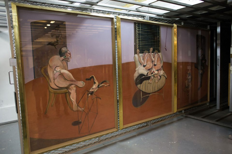 Müzenin envanterindeki eserlerden Francis Bacon'ın 1968 tablosu çıplaklık ve homoseksüellik içerdiği için başa bela olmuş envanterlerden sadece biri.