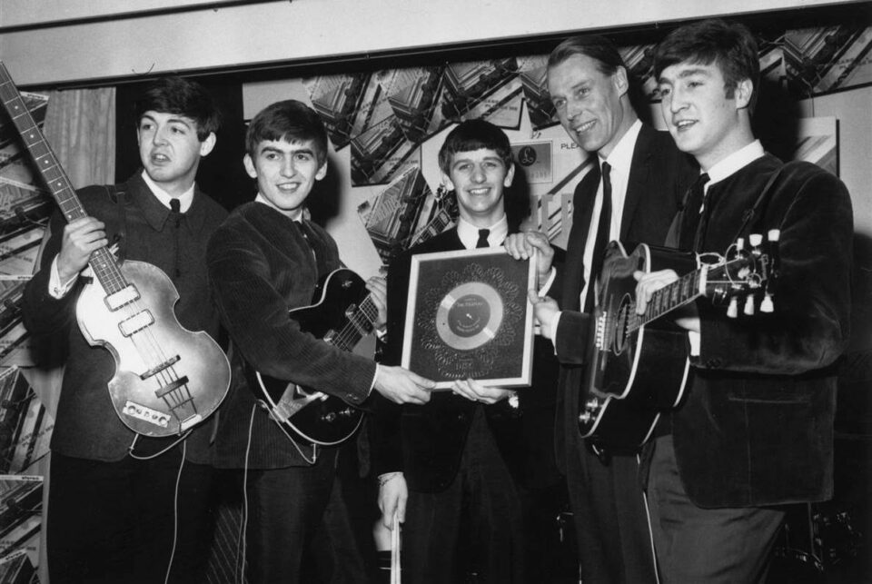 160309-the-beatles-george-martin-jpo-312a_db96db230c0f5d4b10b8e326a7a10d6a.nbcnews-ux-2880-1000