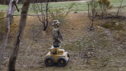 Robotlarla atış talimi