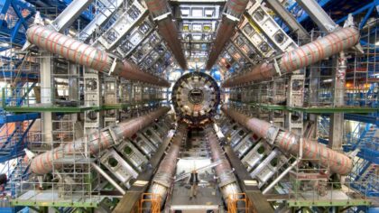 CERN 300 Terabayt veri paylaştı