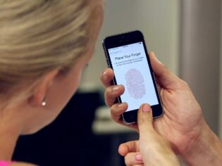 Polis zorla telefon açtırabilir mi?