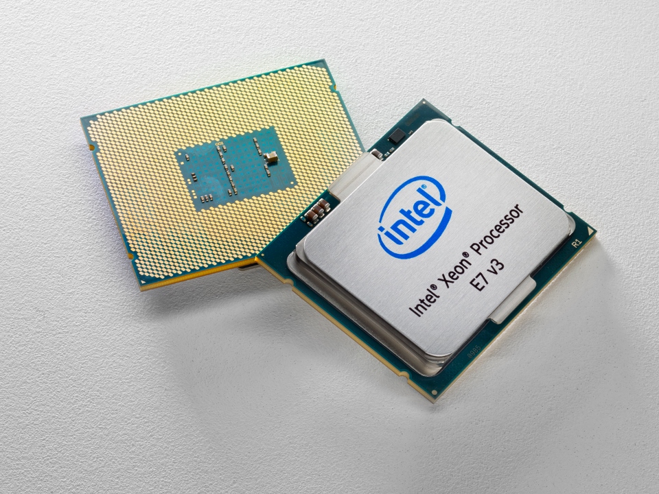 Intel-Haswell-EX-Xeon-E7-V3-Processors_2 (960x720)