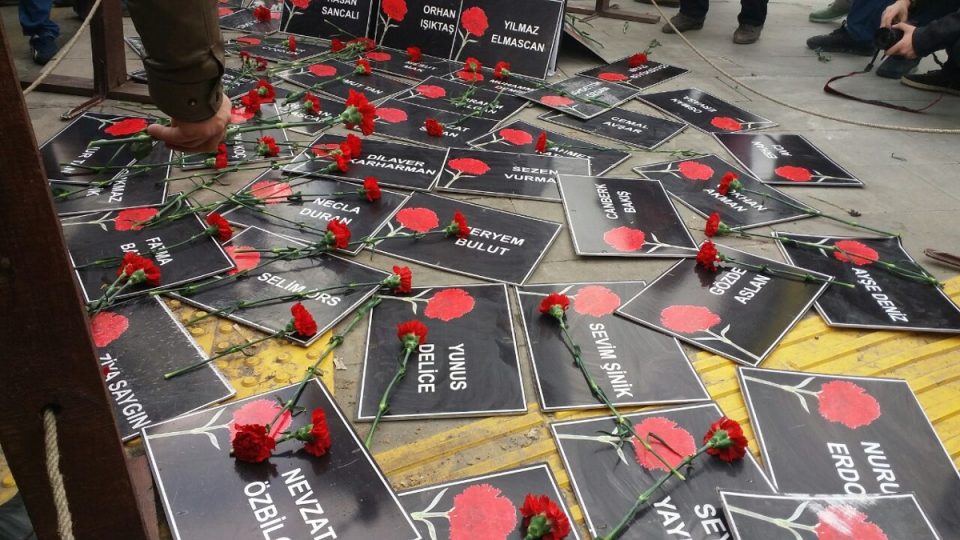 10 Ekim Ankara Katliamı’nın 5. ay dönümü anmalarından (Fotoğraf: sendika.org)