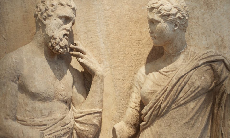 Arasında 'lütfen'in lafı olmayan eşit ve demokrat eski Yunan heykelleri (Aleksandr Zykov/Flickr)