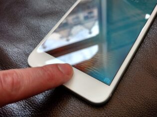 Apple hırsızları parmak izinden yakalayacak