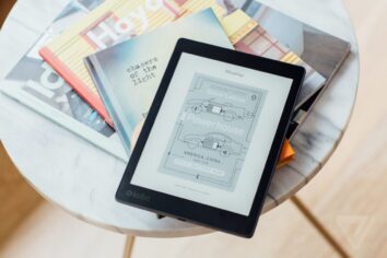 E-kitap okuyucuda üst çıta: Aura One