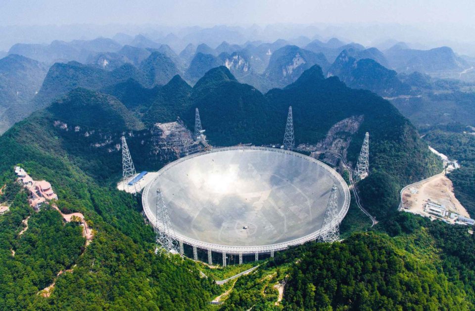 2048x1536-fit_fast-plus-grand-telescope-monde-entre-service-25-septembre-2016-sud-ouest-chine