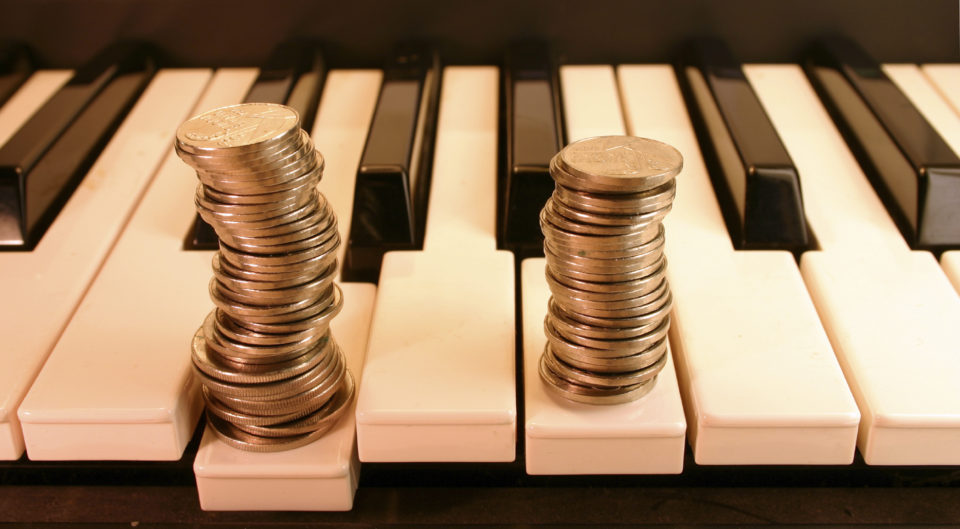 piano-money