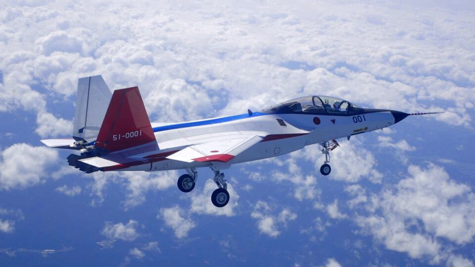 1475607317-x-2-first-flight