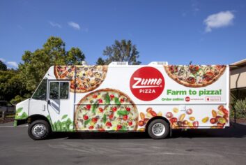 Teslimat sırasında pişen pizzalar