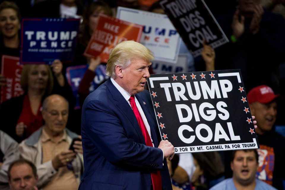'Trump kömür çıkarır.' ABD'nin yeni başkanı Donald Trump iklim değişikliğini 'Çin'in bir uydurması' olarak nitelendiriyor.