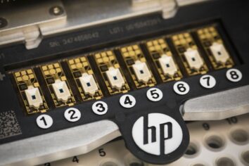 HP sanalla gerçeği bir araya getiriyor