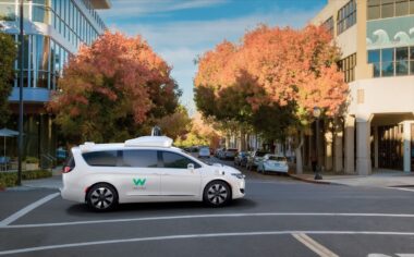 Waymo’nun otonom araçları hazır