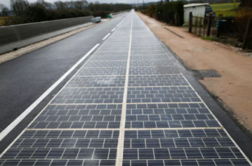 Güneşten enerji üreten ilk yol hizmete girdi