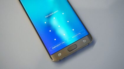 Telefon kilidini açarken kem gözlere dikkat