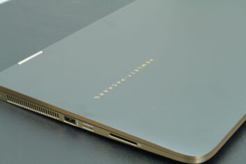 HP pil ömrü için incelikten ödün verdi