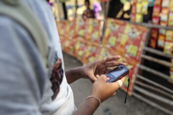 Hindistan en ücra yerlere internet götürecek