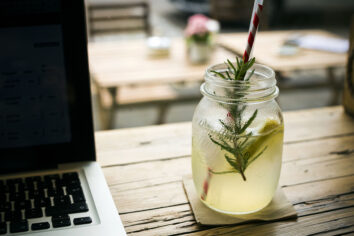 İnternet üzerinden limonata tadı göndermek