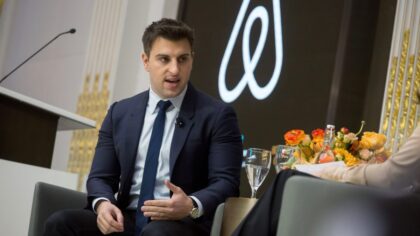 Airbnb iş seyahatleri için yeni bir özellik geliştirdi