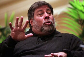 Wozniak: Apple yeni teknolojiler için fazla büyük