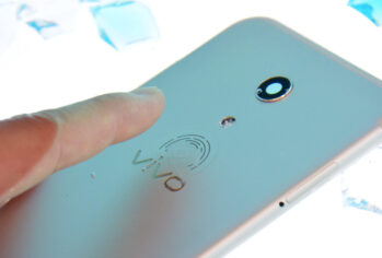 Qualcomm ekrandan parmak izi okutacak