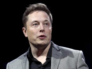 Elon Musk: “Geç olmadan yapay zekayı düzenleyin!”