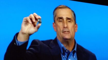 “Intel giyilebilir cihaz birimini kapattı”