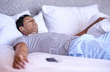 Müzik dinleme alışkanlıkları ülke ekonomisi hakkında fikir verebilir