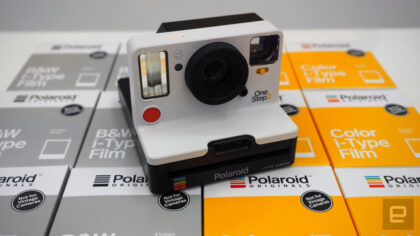 Polaroid ölmedi