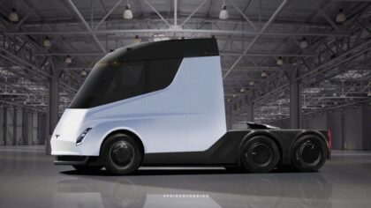 Tesla’nın kamyonuna ön bakış