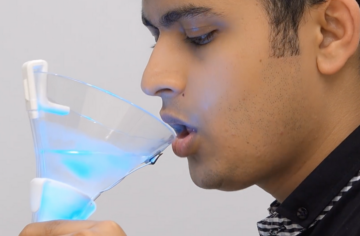 Elektronik kokteyl kadehi