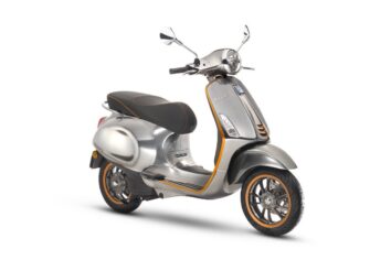 Elektrikli Vespa seneye yollarda
