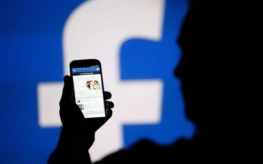Facebook genç kullanıcılarını kaybediyor