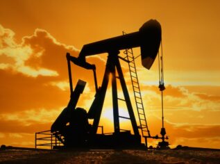 Fransa, 2040’ta petrol ve doğal gaz üretimini yasaklayacak