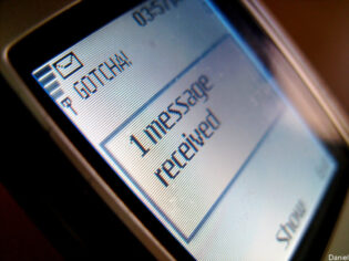 SMS 25 yaşında