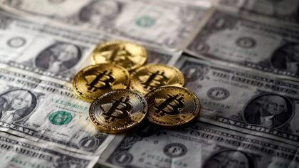 Bitcoin bir ayda yüzde 50 değer kaybetti