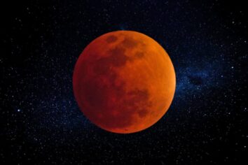 NASA, nadir gerçekleşen ay tutulmasını canlı yayınlayacak