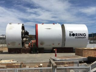 Elon Musk alev makinesi işine giriyor