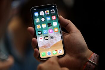 iPhone sahipleri yavaşlatma ‘özelliğini’ devre dışı bırakabilecek