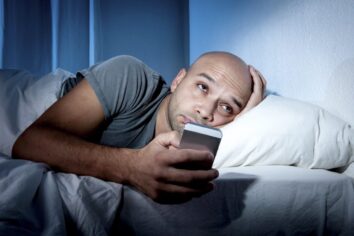Arkadaşıyla yazışmaya üşenenler için Google botu