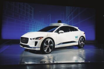 Waymo sürücüsüz araç filosu için Jaguar’la iş birliği yapıyor