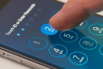 Apple izinsiz konum bilgisi alan uygulamaları kaldırıyor
