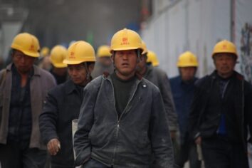 İşçilerin beynini okuyan baret