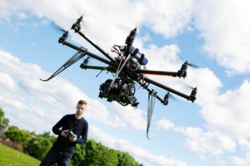 İzlanda’da dron ile yemek teslimatı