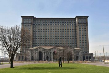Ford eski bir tren istasyonunu teknoloji merkezine dönüştürüyor
