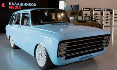 Kalaşnikof’tan retro görünümlü elektrikli otomobil