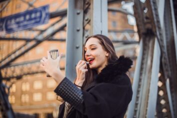 Instagram’da artırılmış gerçeklik destekli makyaj