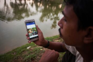 Facebook Myanmar ordusunun hesaplarını engelledi