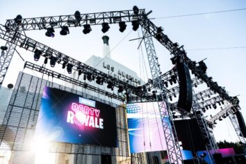 Çocukları için Fortnite hocası tutan veliler
